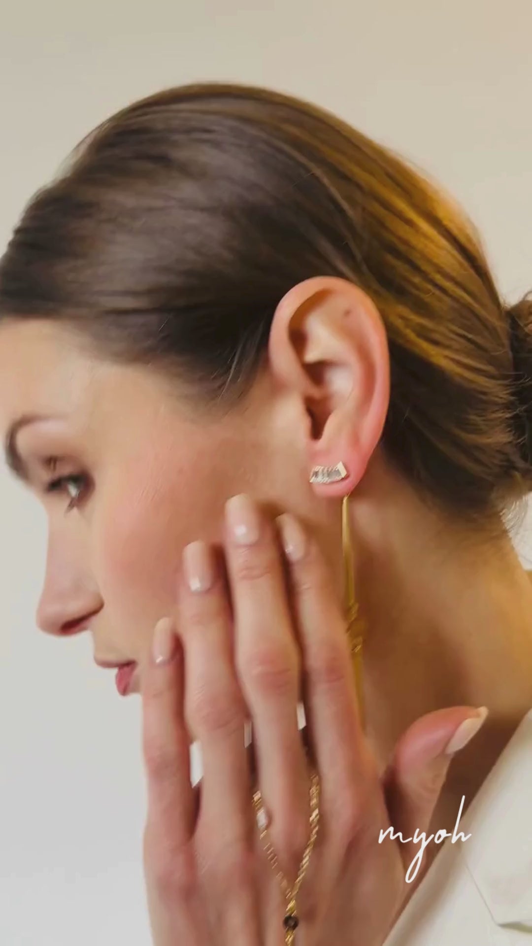 Ninfea Rubra Ear Charm