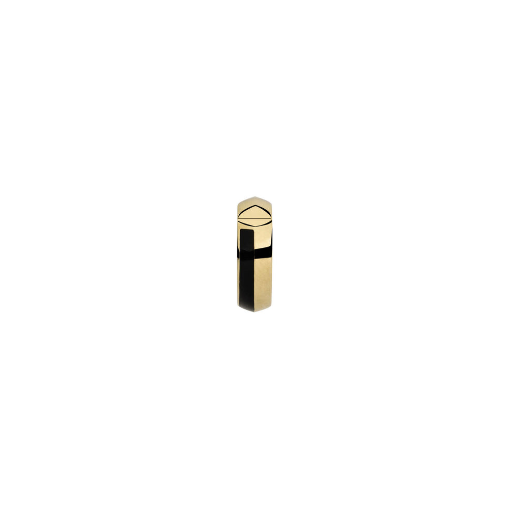 
                  
                    Ear cuff Orbita con smalto nero intenso, elemento circolare ispirato alle orbite celesti | MyOh Gioielli Modulari
Statement black enamel ear cuff, celestial-inspired design | MyOh Contemporary Jewelry

                  
                